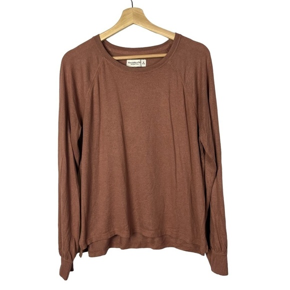 Abercrombie & Fitch Soft & Cozy Burnt Orange Puff Long Sleeve M - Picture 1 of 4